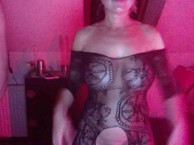 Model: erikaboom66