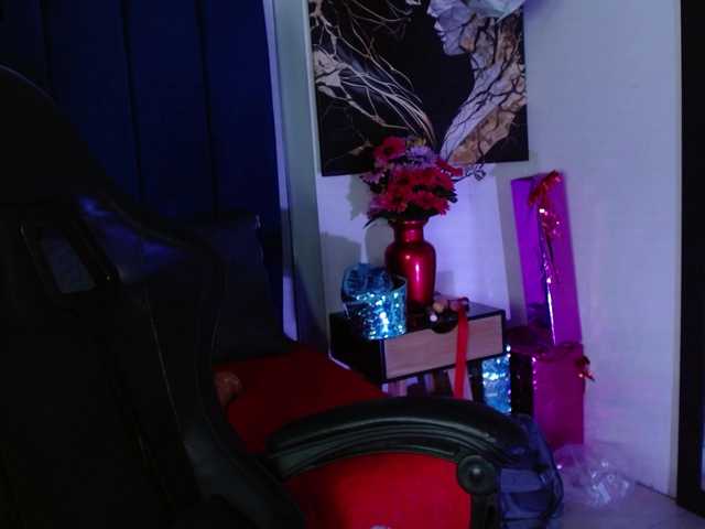 Lola-wish live cam on BongaCams
