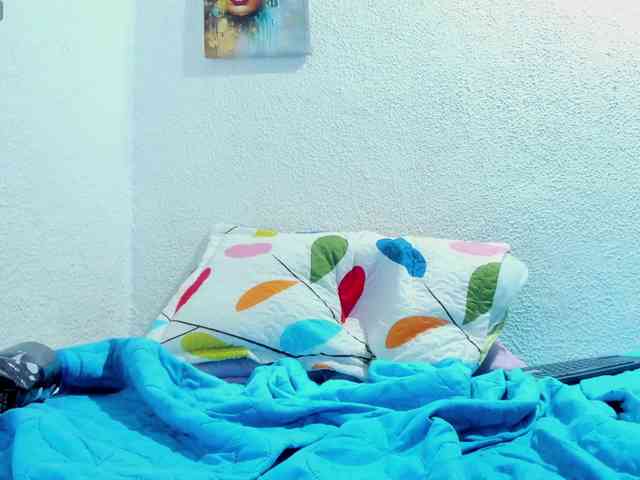 Lola-wish webcam