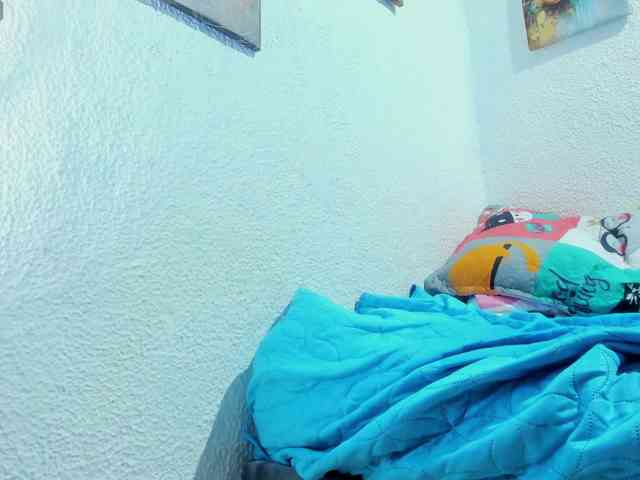 Lola-wish webcam