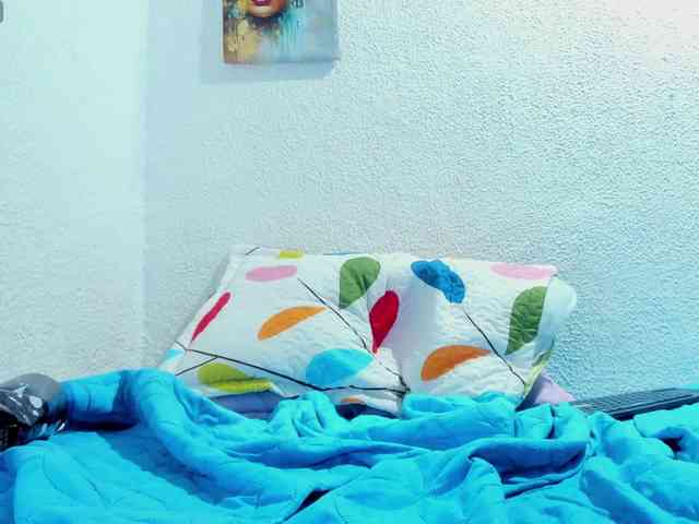Lola-wish webcam