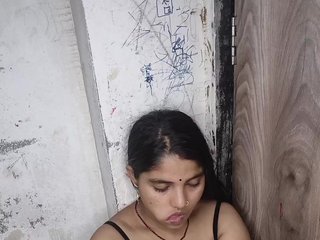 Mascotuni Porn Show