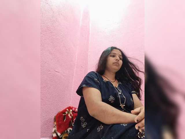 Tunnidelhi live cam on BongaCams