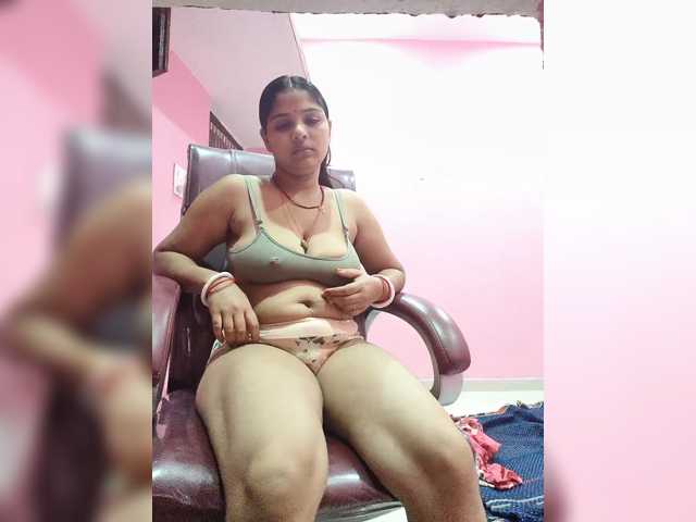 Tunnidelhi live cam on BongaCams