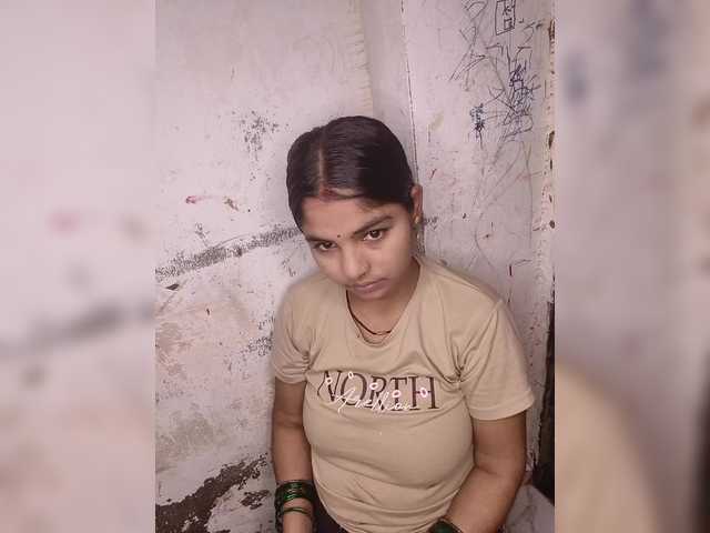 Tunnidelhi live webcam show