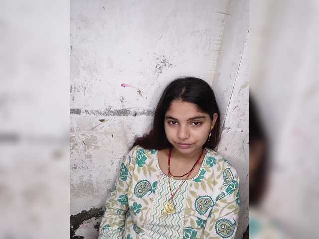 Tunnidelhi live cam on BongaCams