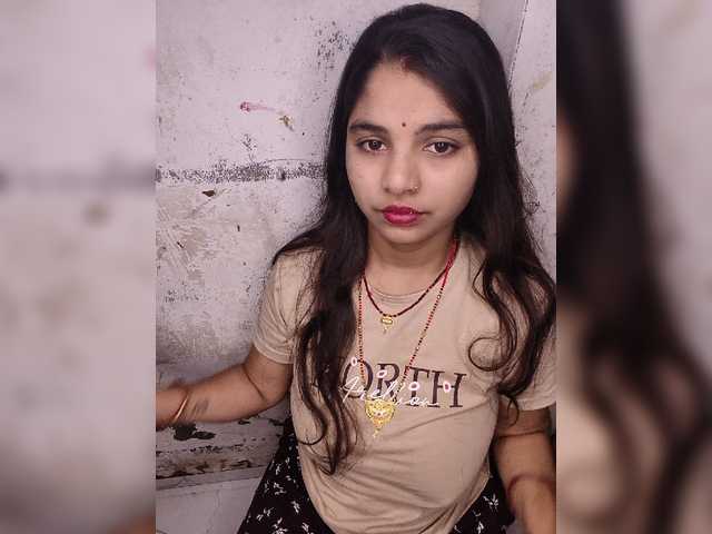 Tunnidelhi live cam on BongaCams