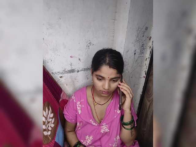 Tunnidelhi live webcam show