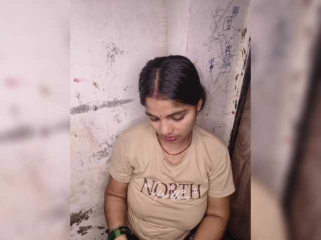 Tunnidelhi live webcam show