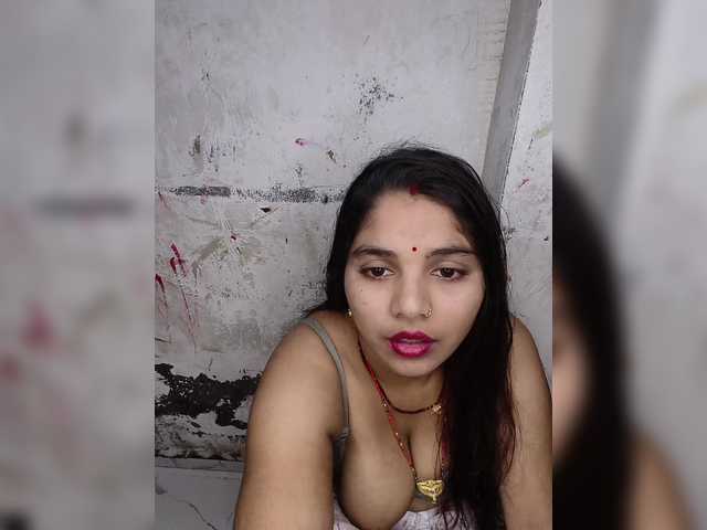 Tunnidelhi live webcam show