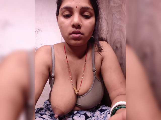 Tunnidelhi live cam on BongaCams