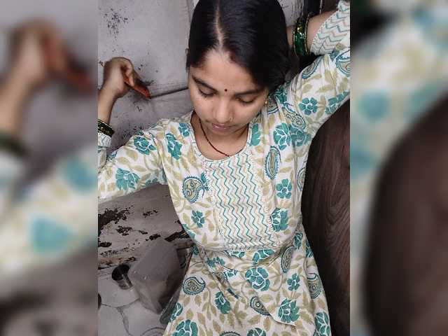 Tunnidelhi live cam on BongaCams