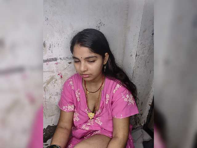 Tunnidelhi live webcam show