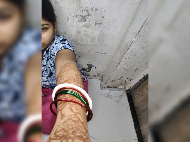Tunnidelhi live cam on BongaCams