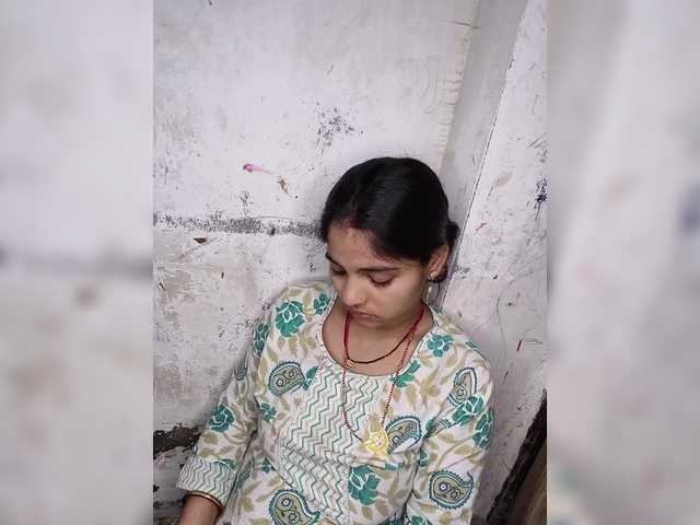 Tunnidelhi live cam on BongaCams