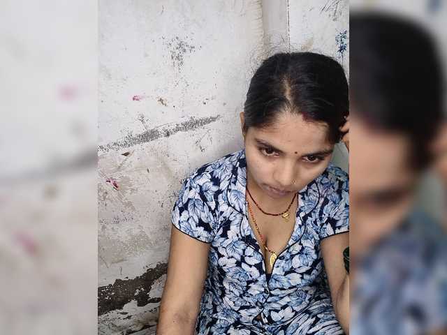 Tunnidelhi live webcam show