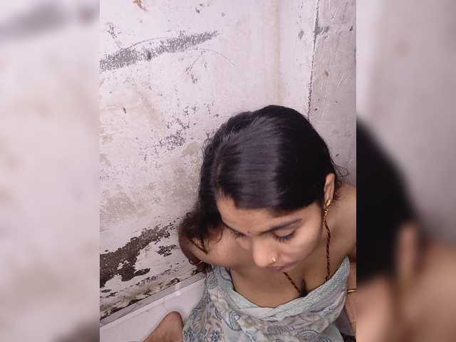 Tunnidelhi live cam on BongaCams