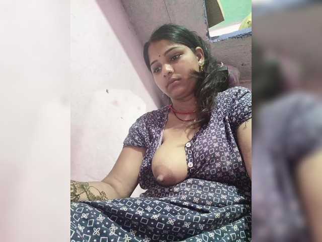 Tunnidelhi live cam on BongaCams