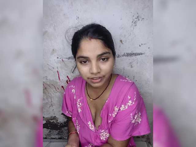 Tunnidelhi live cam on BongaCams