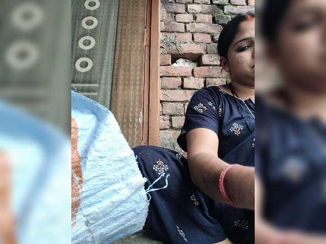 Tunnidelhi live cam on BongaCams