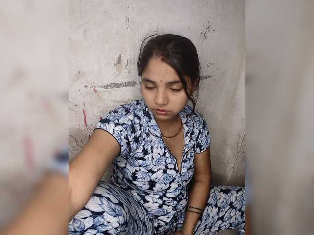 Tunnidelhi live cam on BongaCams