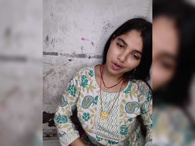 Tunnidelhi live cam on BongaCams