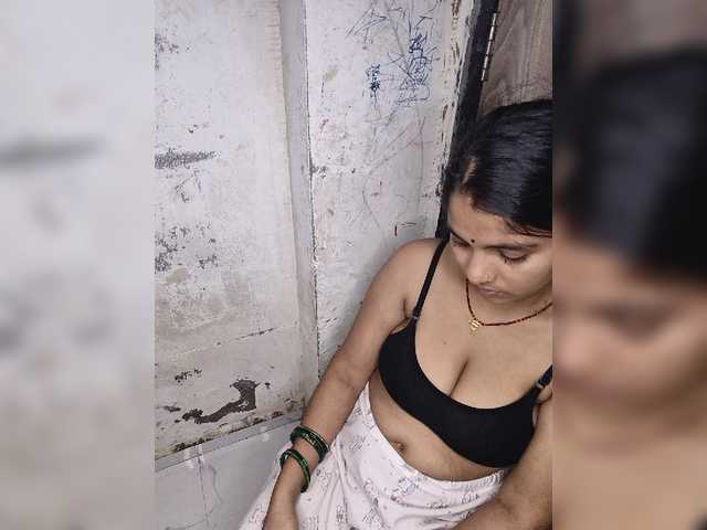 Mascotuni live webcam show