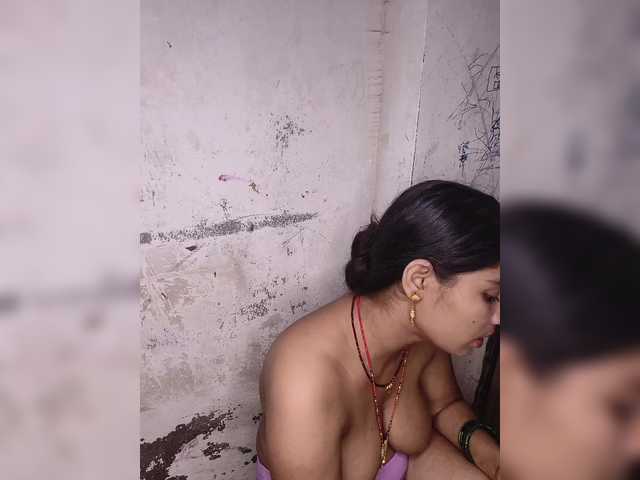 Tunnidelhi live cam on BongaCams