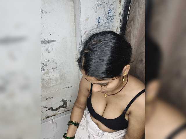 Mascotuni live webcam show