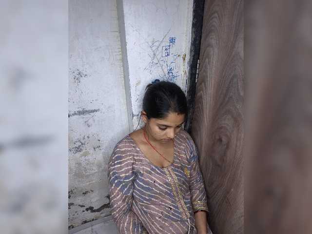 Tunnidelhi live cam on BongaCams