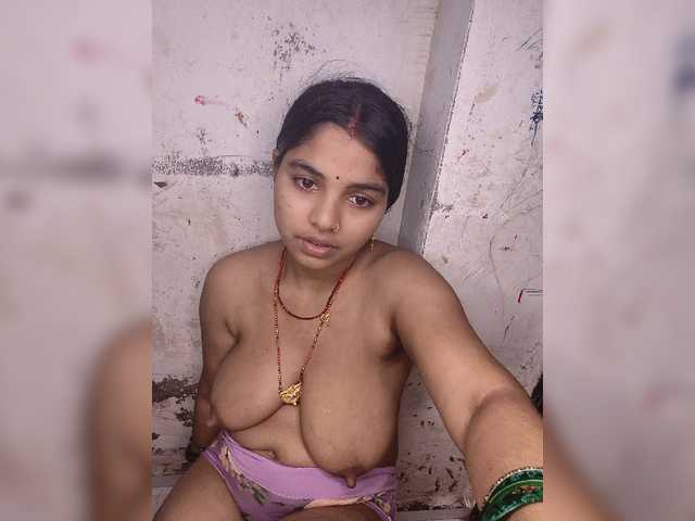 Tunnidelhi live webcam show