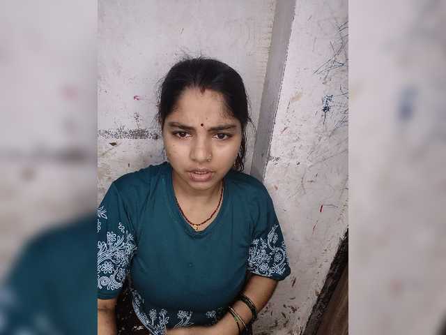 Tunnidelhi live cam on BongaCams