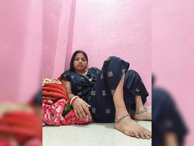 Tunnidelhi live cam on BongaCams