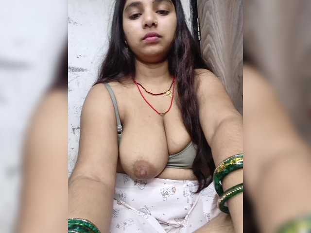 Tunnidelhi live webcam show