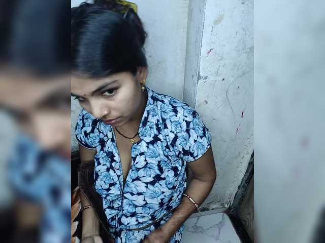 tunnidelhi cam belle