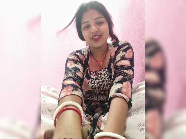 Tunnidelhi live cam on BongaCams