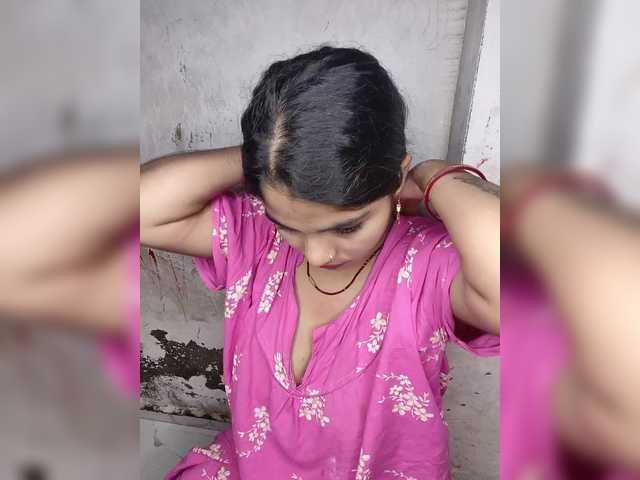 Tunnidelhi live cam on BongaCams
