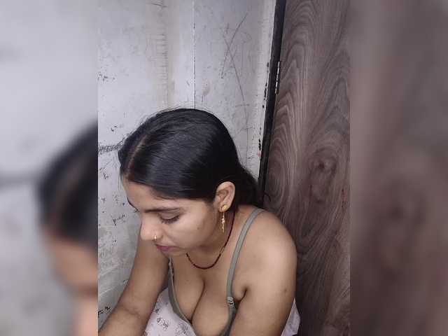 tunnidelhi cam belle