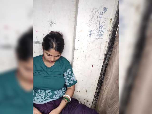 Tunnidelhi live cam on BongaCams
