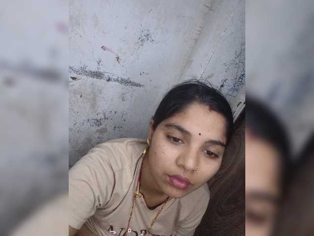 Tunnidelhi live cam on BongaCams