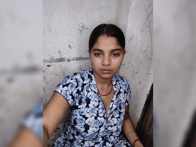 Tunnidelhi live cam on BongaCams