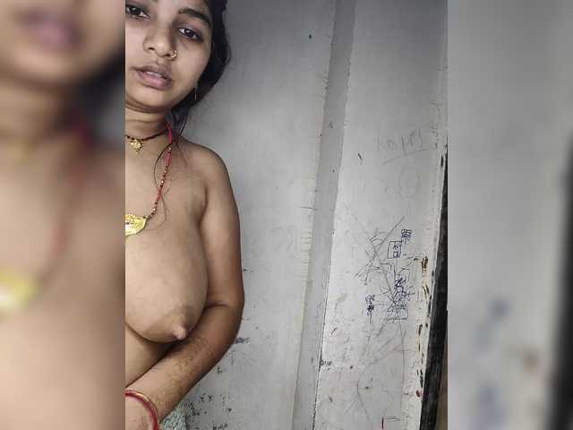 Tunnidelhi live cam on BongaCams