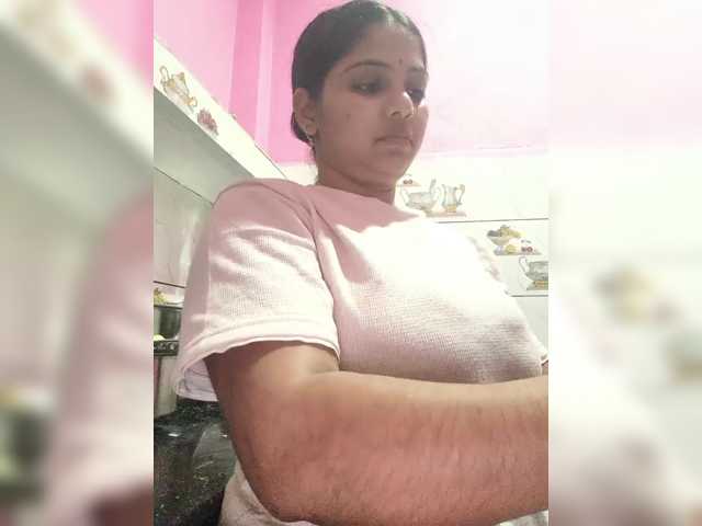 Mascotuni live cam on BongaCams
