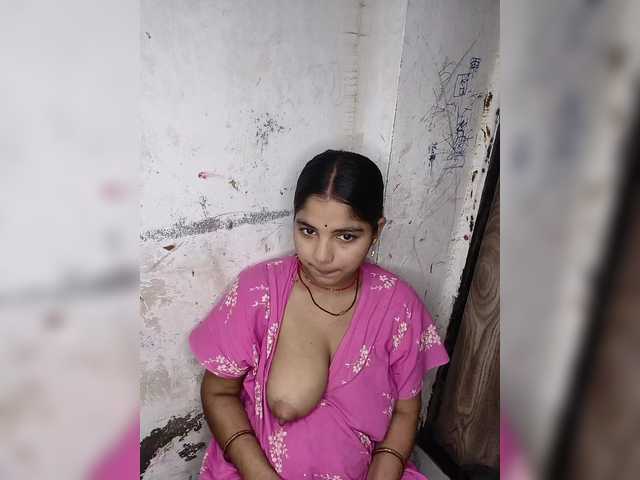 Tunnidelhi live webcam show