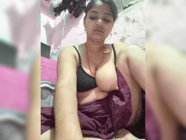 Tunnidelhi live cam on BongaCams