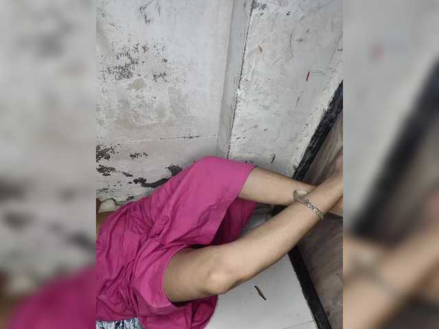 Tunnidelhi live cam