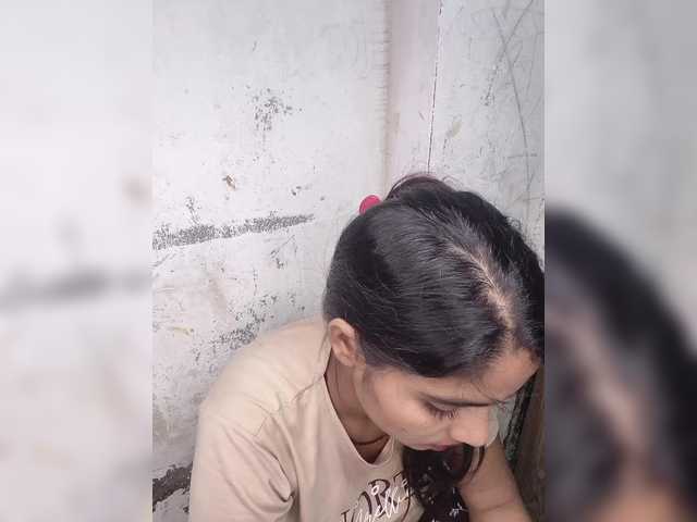 Tunnidelhi live cam on BongaCams
