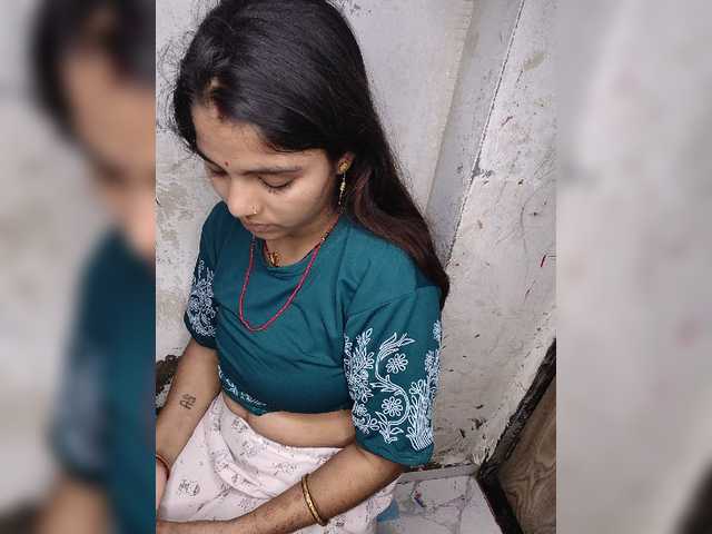 Tunnidelhi live cam on BongaCams