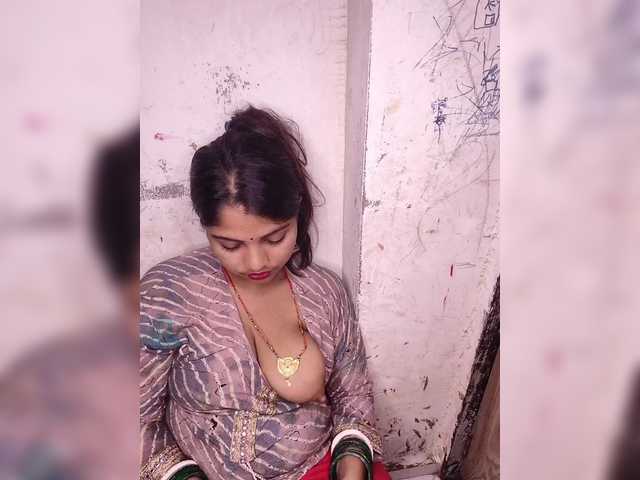 Tunnidelhi live cam on BongaCams