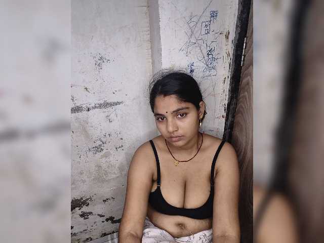 Mascotuni live webcam show